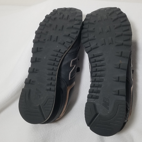 New Balance Women's Black and Bronze Sneakers - Picture 9 of 9